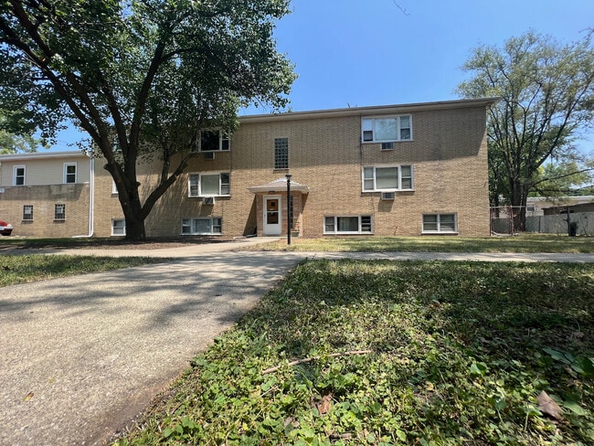 property at 1016 E Division St