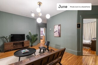 Private bedroom in 4 bed/1 bath Home in Boston, MA - Building Photo - Building Photo