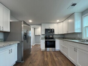 204 Hillcrest Dr in Easley, SC - Building Photo - Building Photo