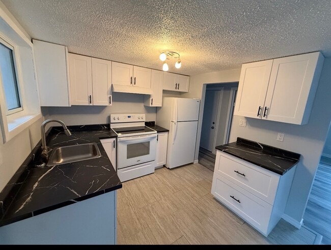 property at 134 Bloomingdale Rd N