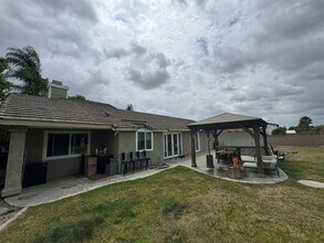 417 E Miramar Ave in Claremont, CA - Foto de edificio - Building Photo