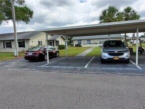 1905 Canterbury Ln in Sun City Center, FL - Building Photo - Building Photo
