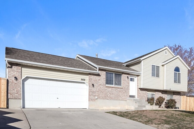 property at 8492 Merrick Ct