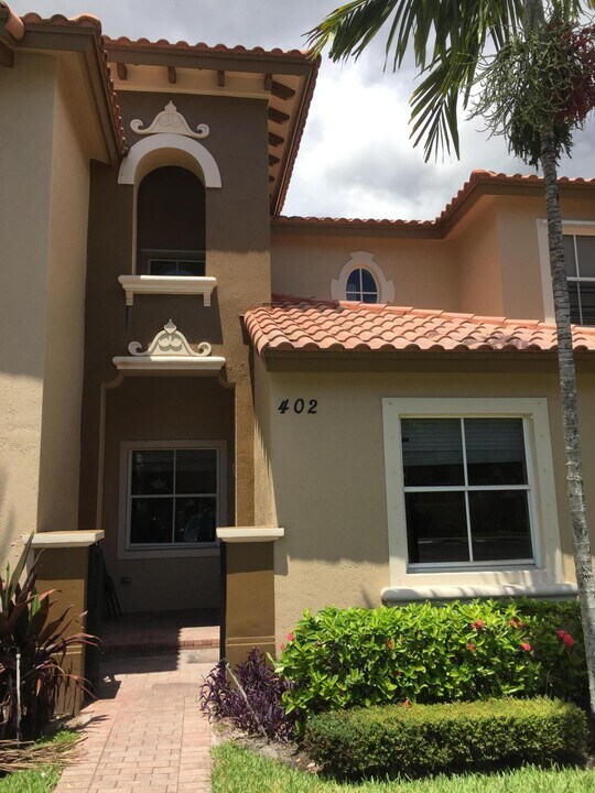 2931 Hope Valley St in West Palm Beach, FL - Building Photo