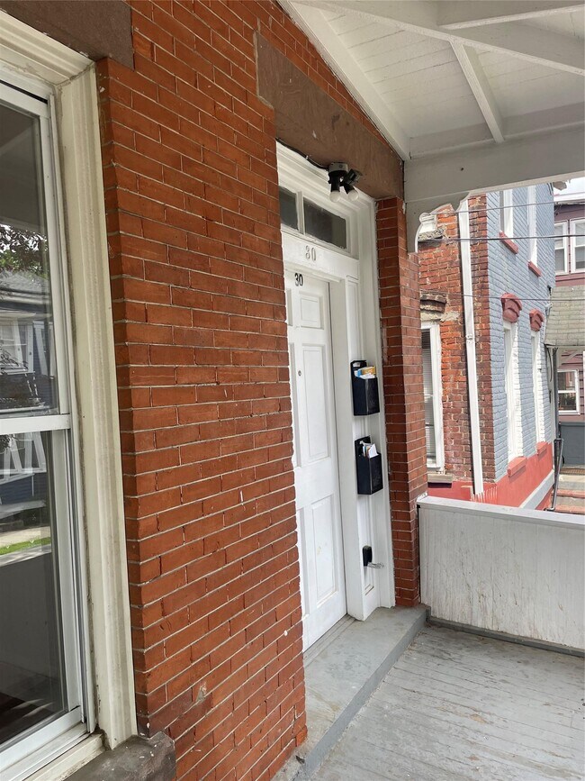 30 Conklin St-Unit -1 in Poughkeepsie, NY - Building Photo - Building Photo