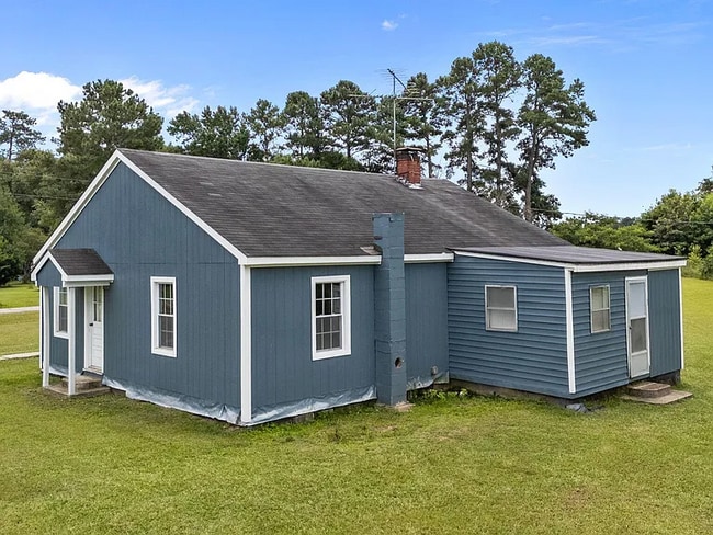 346 Selah Church Rd in Goldsboro, NC - Foto de edificio - Building Photo