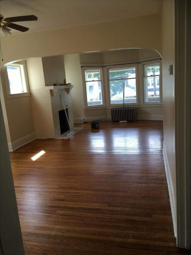 928 W Gray St, Unit 2