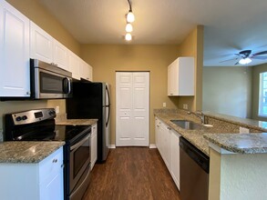 842 Grand Regency Pointe in Altamonte Springs, FL - Building Photo - Building Photo