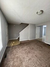 243-245 April Way in Winchester, KY - Building Photo - Building Photo