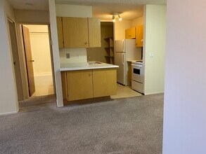 7301-734A 4a St SW in Calgary, AB - Building Photo - Building Photo