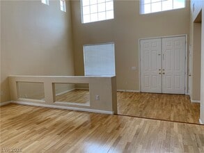 294 Powerbilt Ave in Las Vegas, NV - Building Photo - Building Photo