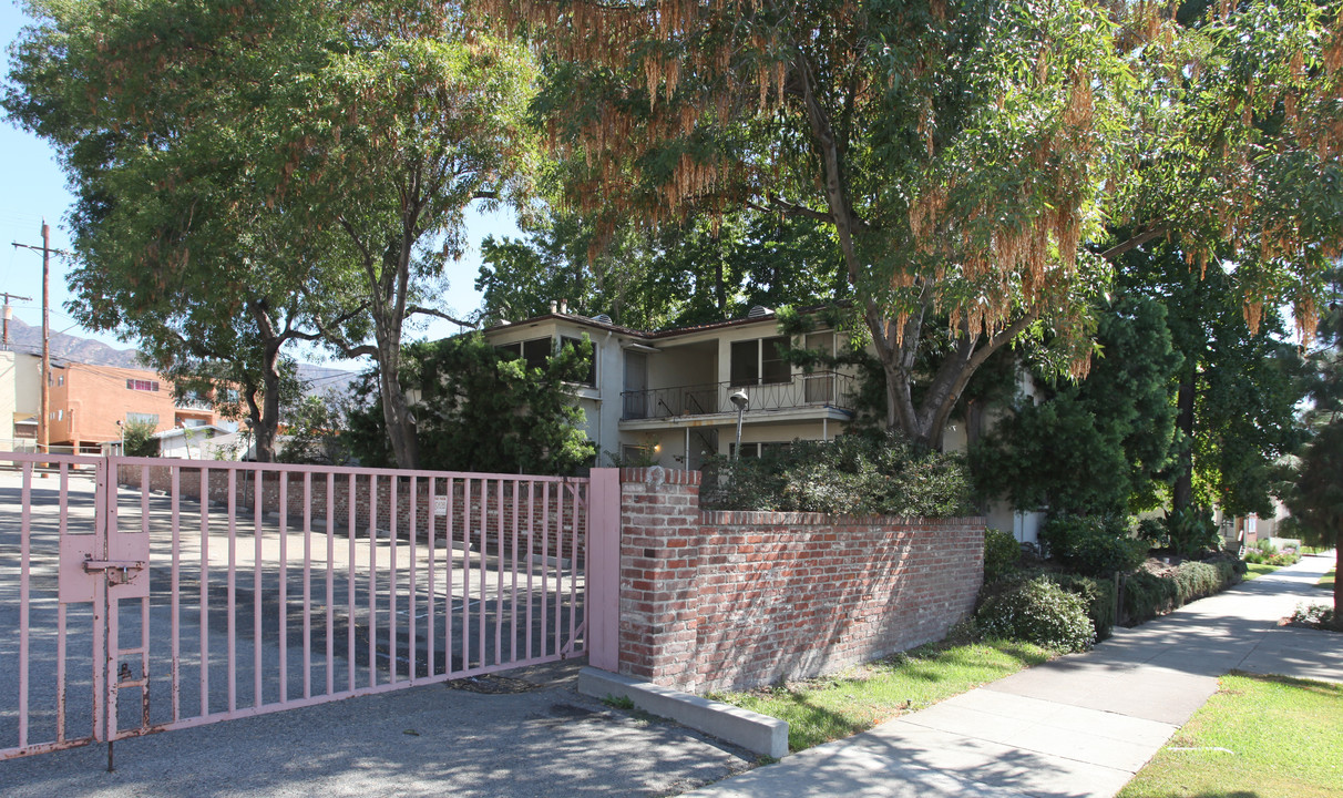 714-716 S Glenoaks Blvd in Burbank, CA - Foto de edificio