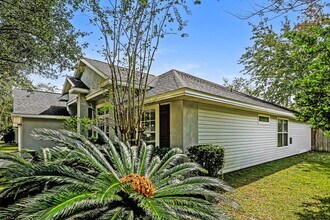 301 N Lake Cunningham Ave in Jacksonville, FL - Building Photo - Building Photo