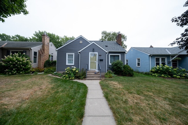 property at 1606 Grotto St N