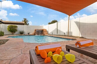 314 W Taro Ln in Phoenix, AZ - Building Photo - Building Photo