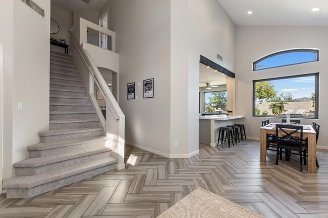 10340 E Caribbean Ln