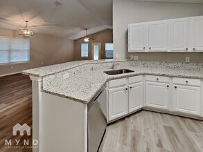 1850 Penzance Pkwy in Middleburg, FL - Foto de edificio - Building Photo