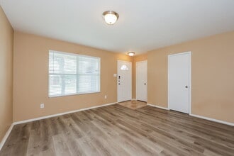 10021 Blue Bell Dr in Fort Worth, TX - Building Photo - Building Photo