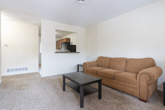 Westhampton Court Apartment Homes in Atlanta, GA - Foto de edificio - Interior Photo
