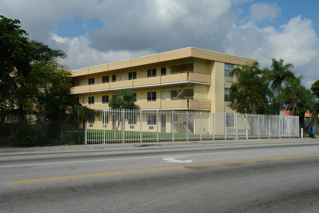 Emmer Turnkey in Miami, FL - Building Photo