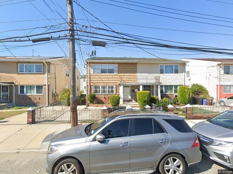 145-66 226th St in Queens, NY - Building Photo
