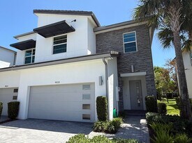 9028 Kingsmoor Way in Wellington, FL - Building Photo