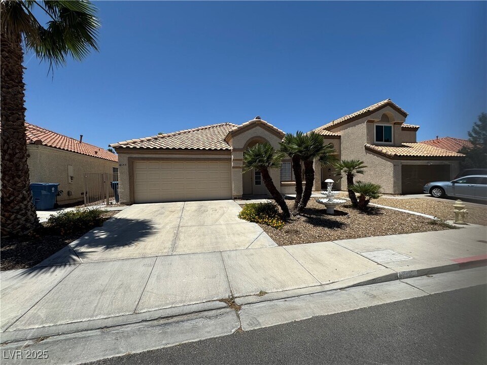 8177 Burnt Sienna St in Las Vegas, NV - Building Photo