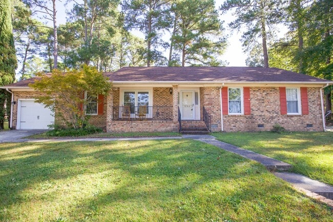 330 Conifer Dr in Fayetteville, NC - Building Photo - Building Photo