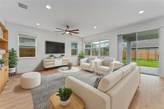 19154 Planetree St in Orlando, FL - Building Photo - Building Photo