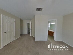 228 Fall Creek Dr in Kyle, TX - Building Photo - Building Photo