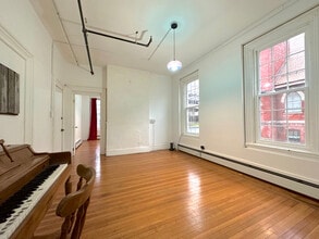 58 Dubois St, Unit 6 in Newburgh, NY - Building Photo - Building Photo