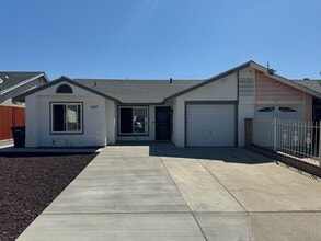 1687 Sycamore St in Perris, CA - Building Photo - Building Photo