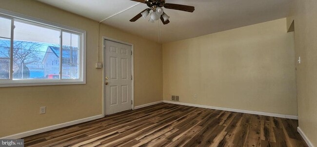 168 Martin Dr in Manassas Park, VA - Building Photo - Building Photo