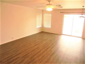 12717 W Paradise Dr in El Mirage, AZ - Building Photo - Building Photo