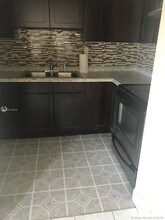 21301 NW 37th Ave-Unit -4 in Miami Gardens, FL - Building Photo - Building Photo