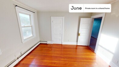 Private bedroom in 5 bed/2 bath Home in Boston, MA - Building Photo - Building Photo