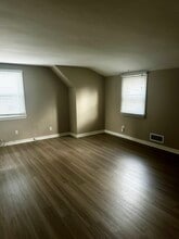 43 Ekings Ave in Hawthorne, NJ - Building Photo - Building Photo