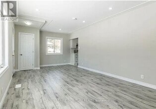 116 Siebert Ave in Kitchener, ON - Building Photo - Building Photo