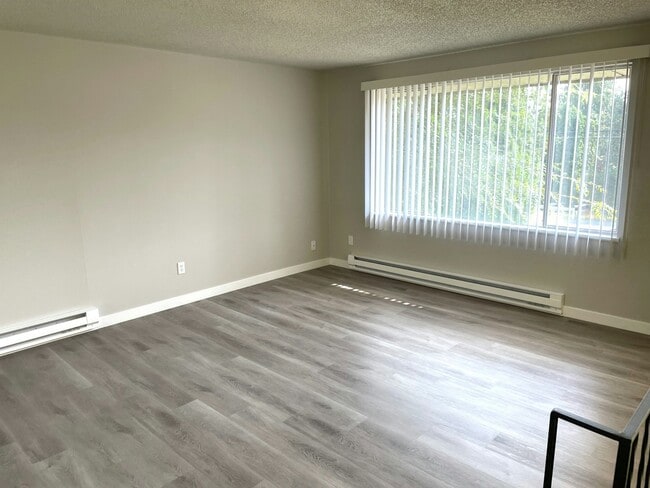 6405 W Lincoln Ave in Yakima, WA - Building Photo - Building Photo