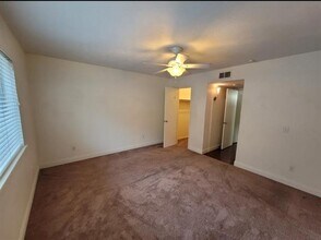 7903 Meadow Park Dr in Dallas, TX - Building Photo - Building Photo