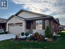 1109 Peabody Ave in Windsor, ON - Building Photo