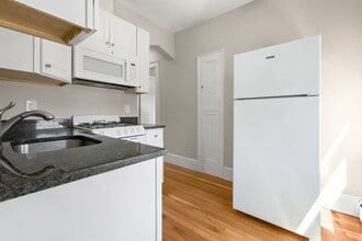 28 Poplar St in Danvers, MA - Building Photo - Building Photo