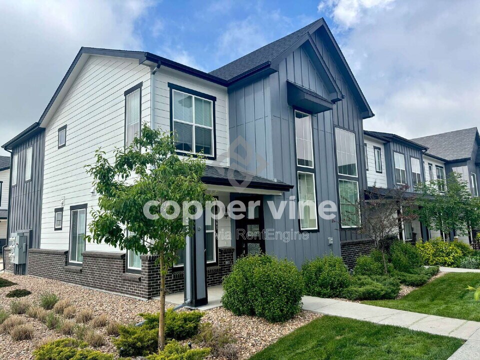 19593 W 93rd Ln in Arvada, CO - Building Photo