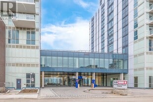 10 Honeycrisp Cres in Vaughan, ON - Building Photo