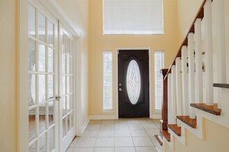 8510 Brighton Lake Ln in Houston, TX - Building Photo - Building Photo