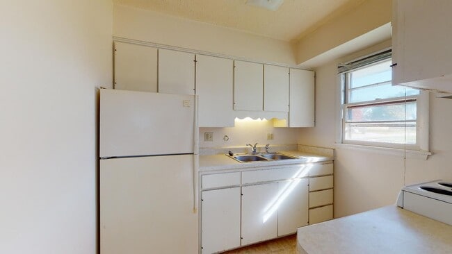 1107 28th St in Ames, IA - Building Photo - Building Photo