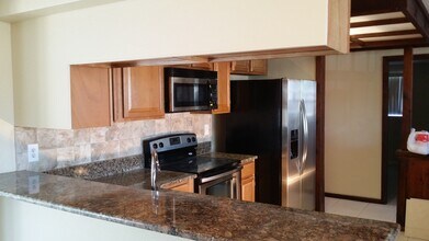 3410 Eisenhower Dr in Holiday, FL - Building Photo - Building Photo