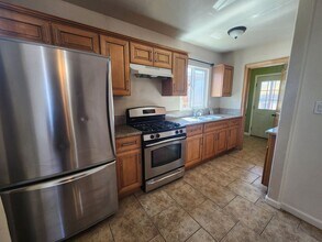 6634 Desert Queen Ave in Twentynine Palms, CA - Building Photo - Building Photo