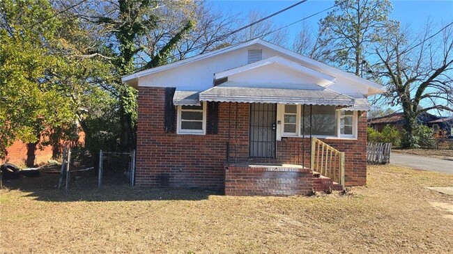 property at 754 Grayson Ave