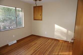 5570-5580 W 10th Ave in Lakewood, CO - Building Photo - Building Photo